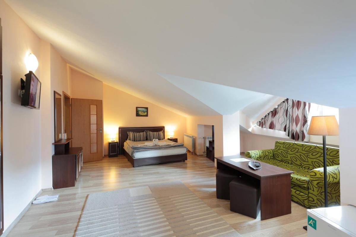 Hotel Panorama パニチシテ エクステリア 写真